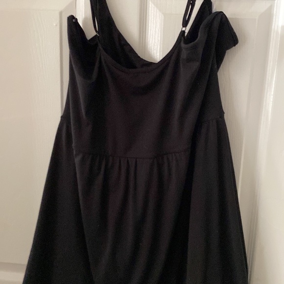 Cute black adjustable, spaghetti strap dress skort that has pockets 1X - Picture 4 of 9